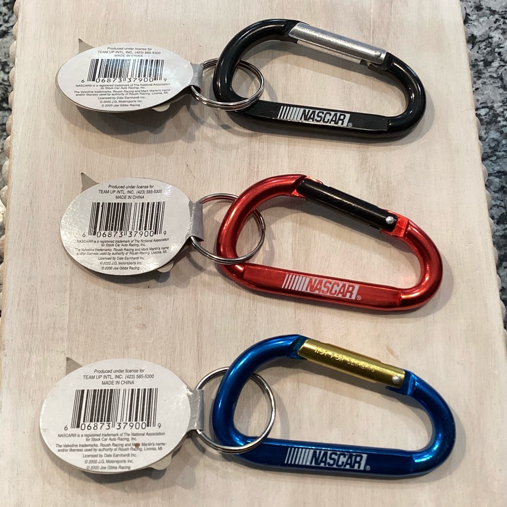 ⚫️ Vintage NWT - 3 NASCAR Key Clips - Jeff Jordon, Dale Sr & Dale Jr - Unique - Picture 2 of 4